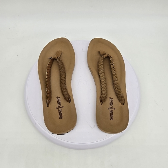 Minnetonka Shoes Women's 7 Hallie Flip Flop Sandal 75001 Tan - Picture 7 of 8